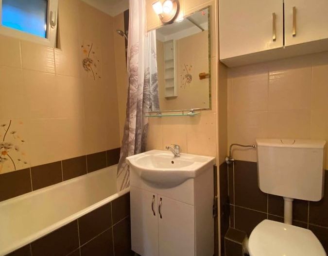 Apartament 2 camere in zona Drumul Taberei la 3 minute de metrou - Poză 4