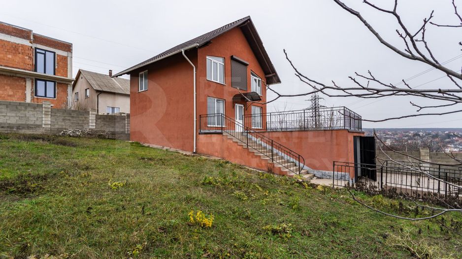 Vânzare, casă, 2 camere, str. Eremei Stratan, Durlești. - Poză 1