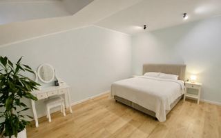 Casă cu 3 camere și curte - Zona Terezian - Poză 8