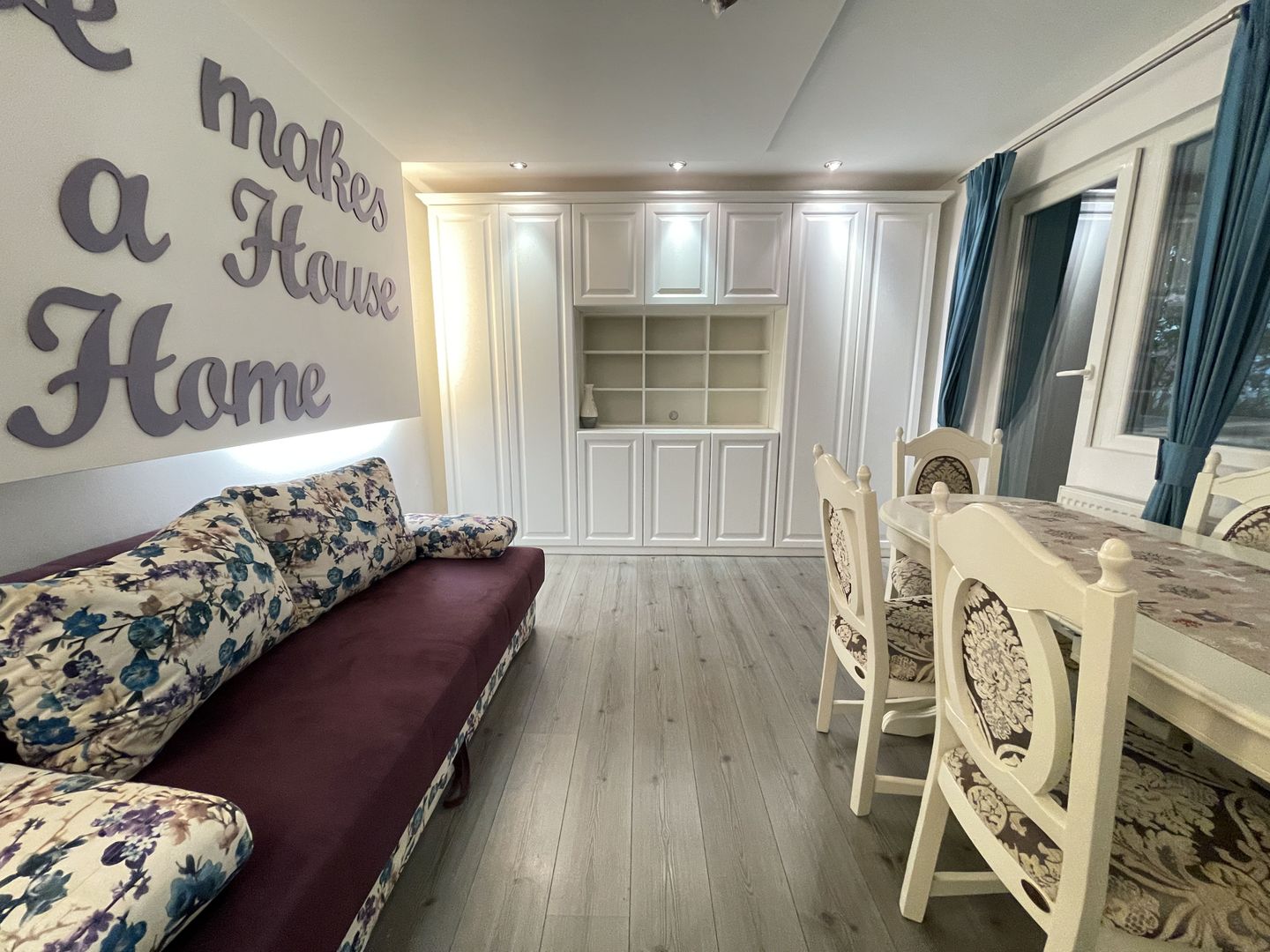 Apartament amenajat frumos,mobilat si utilat - Poză 1