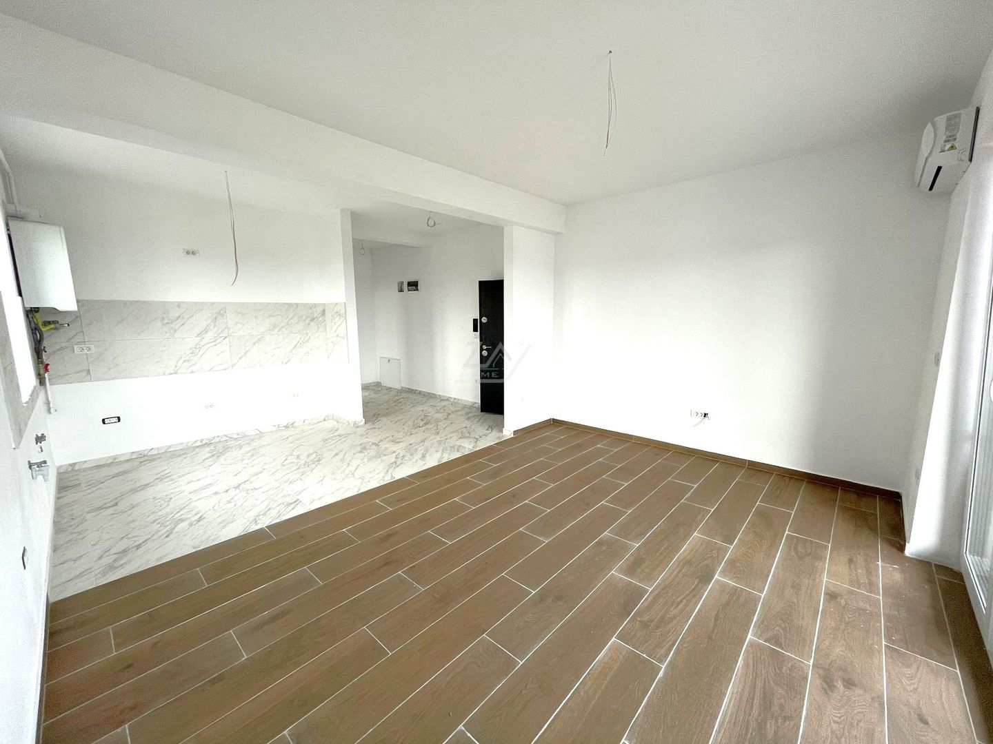 Bloc nou ESO. 3 Camere. Dressing. Terasa 25 mp. Finisaje la alegere. - Poză 2