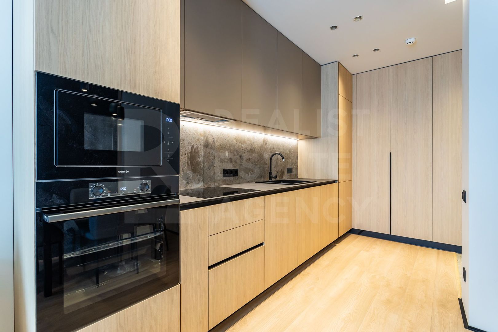 Vânzare apartament, 1 cameră + living, str. Alecu Russo, Rîșcani. - Poză 5