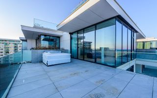 Apartament de 5 camere spațios, situat în zona Nord din Constanța - Poză 18