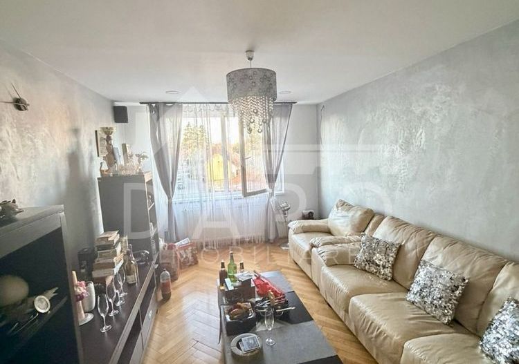 Inchiriez apartament cu 3 camere Poli2 - Poză 1