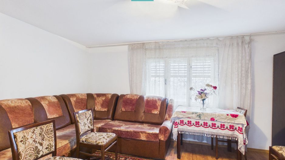 Casă 5 camere şi anexe în Cuied - Poză 8