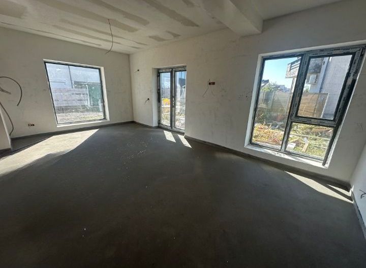 Casă single P+1+M de vânzare în Otopeni - Poză 4