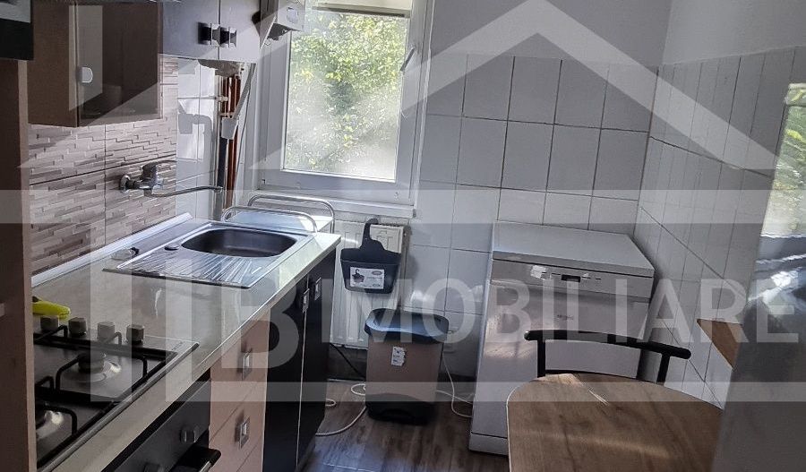Apartament cu 3 camere, 70 mp, zona UMFST - Poză 5