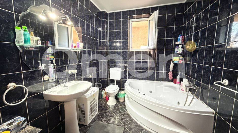 Casa individuala cu curte disponibila pentru vanzare, situata in zona centrala - Poză 8