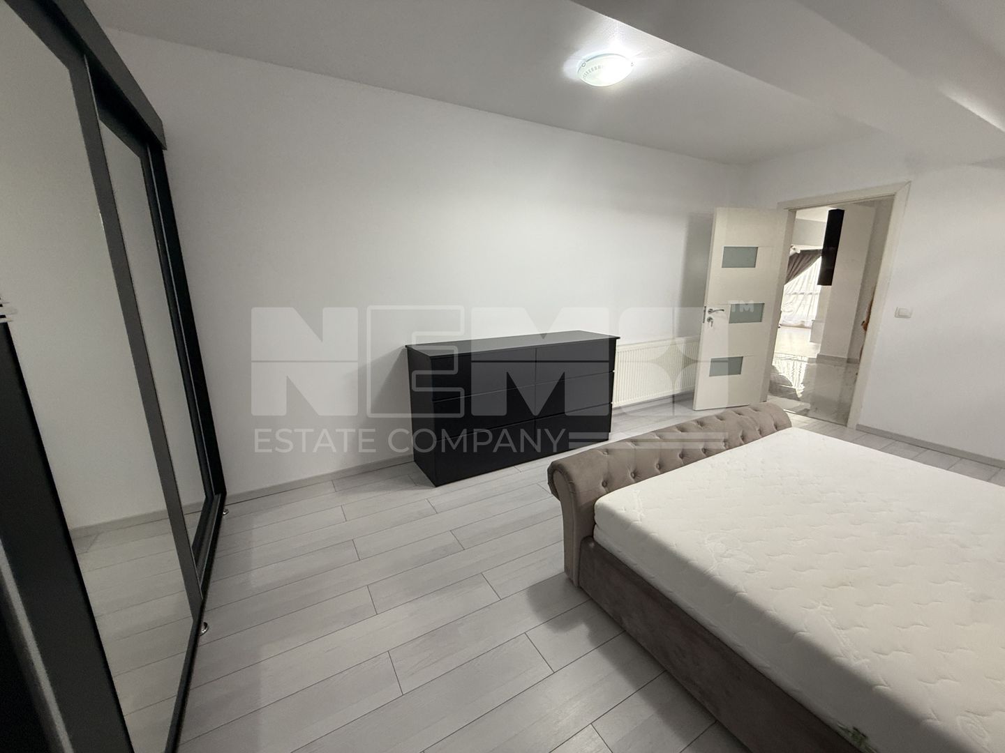 Apartament 3 camere | 80 MP | Curte si parcare | 62.000 EURO - Poză 5