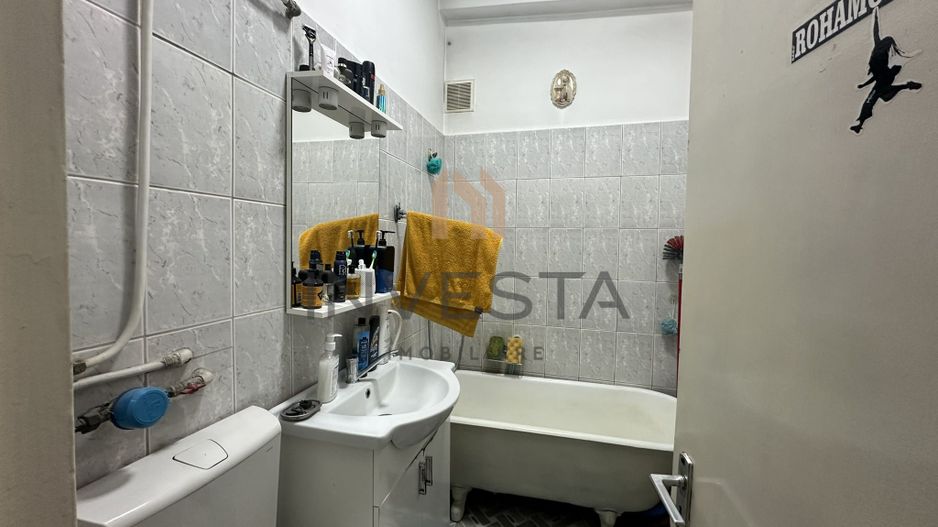 Oportunitate! 3 camere cu view spre Facultatea de Litere! 2800/mp ! - Poză 8