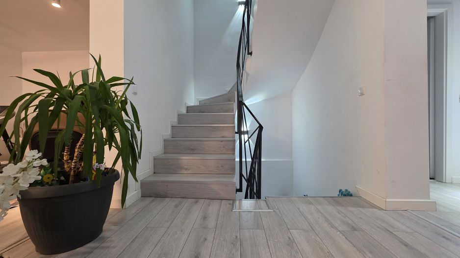 Casă de vânzare mobilata complet 6 camere, 325 mp construiți Aviației - Poză 15