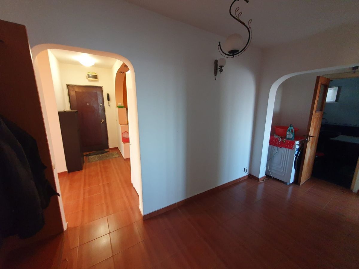 4 camere decomandat, 79,86 mp, 2 balcoane, bloc anvelopat, Vergului - Poză 1
