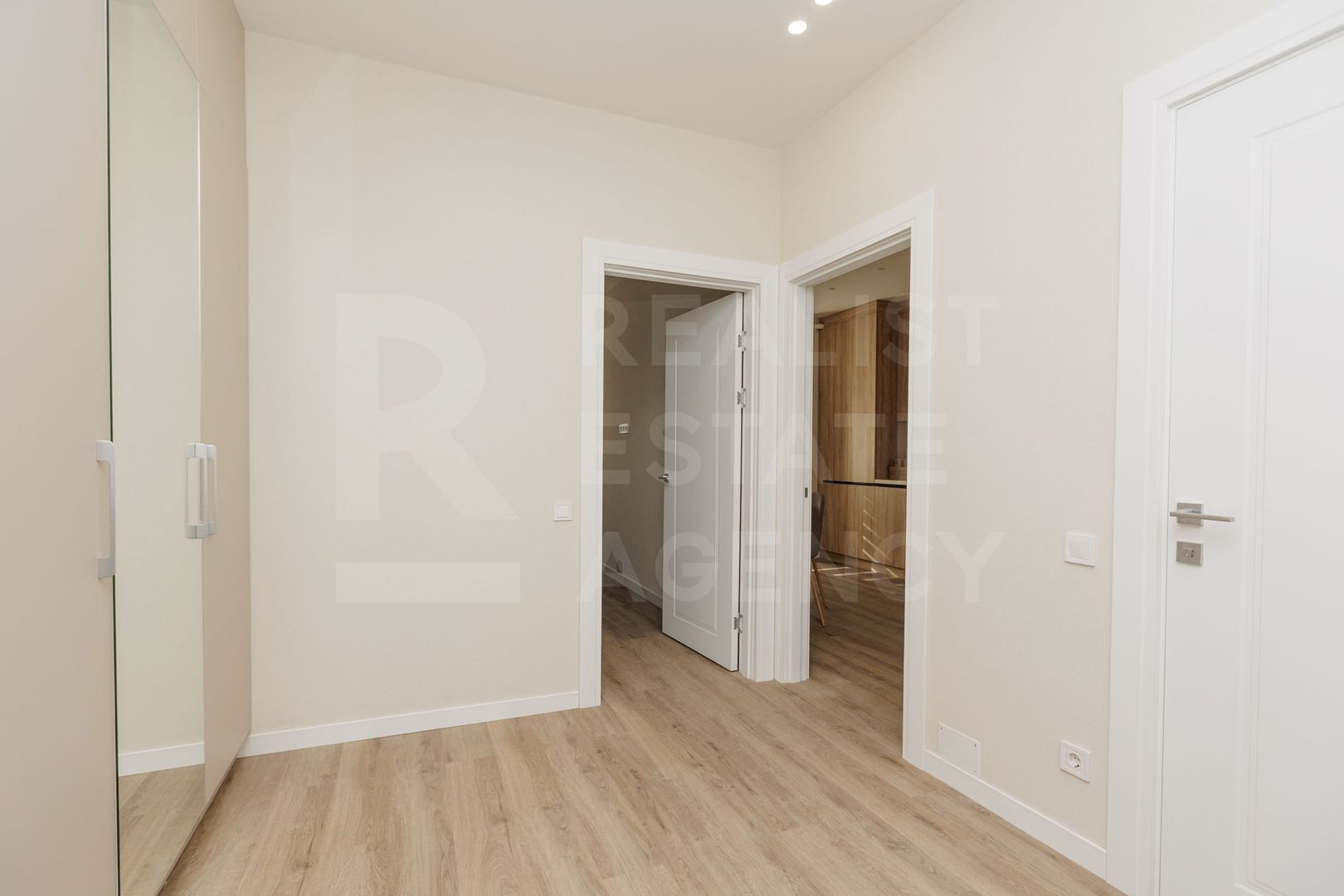 Chirie apartament, 1 cameră, strada Moara Roșie, Centru - Poză 8