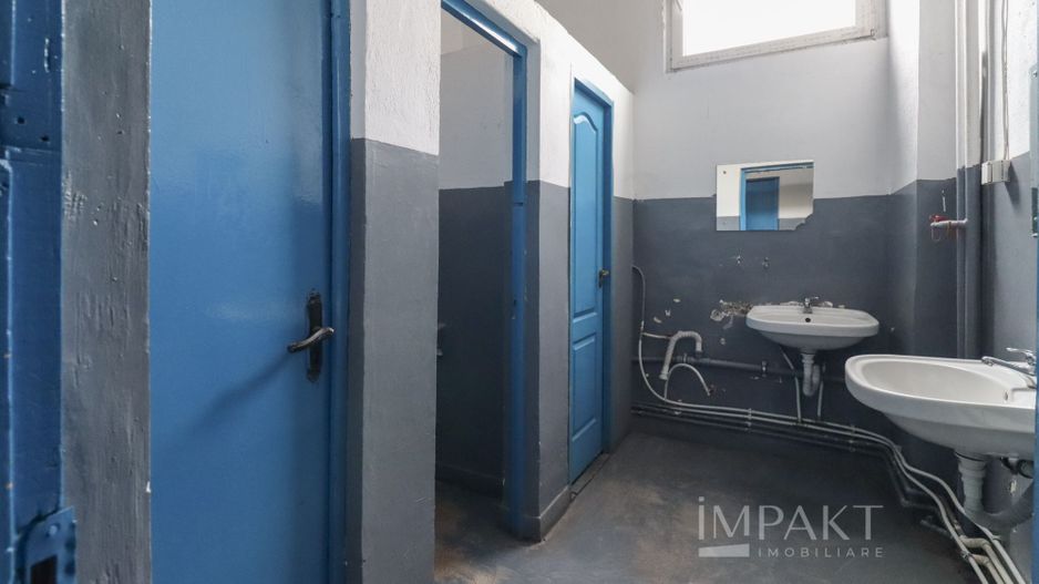 Hala de 614 mp la inchiriat open-space zona Piata 1 Mai - Poză 9