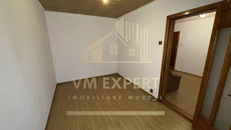 APARTAMENT 2 CAMERE PARTER VIṢOI CAMPULUNG - Poză 2