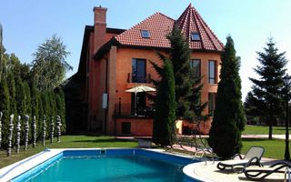 Vila unicata | Teren de 3000 m2 | Piscina si vegetatie matura - Poză 18