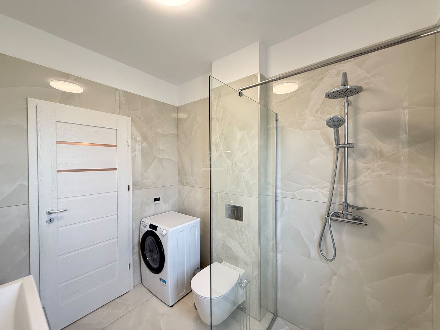 Comision 0! Bloc tip vila cu 6 apartamente si PISCINA. Mobilat si utilat complet - Poză 10