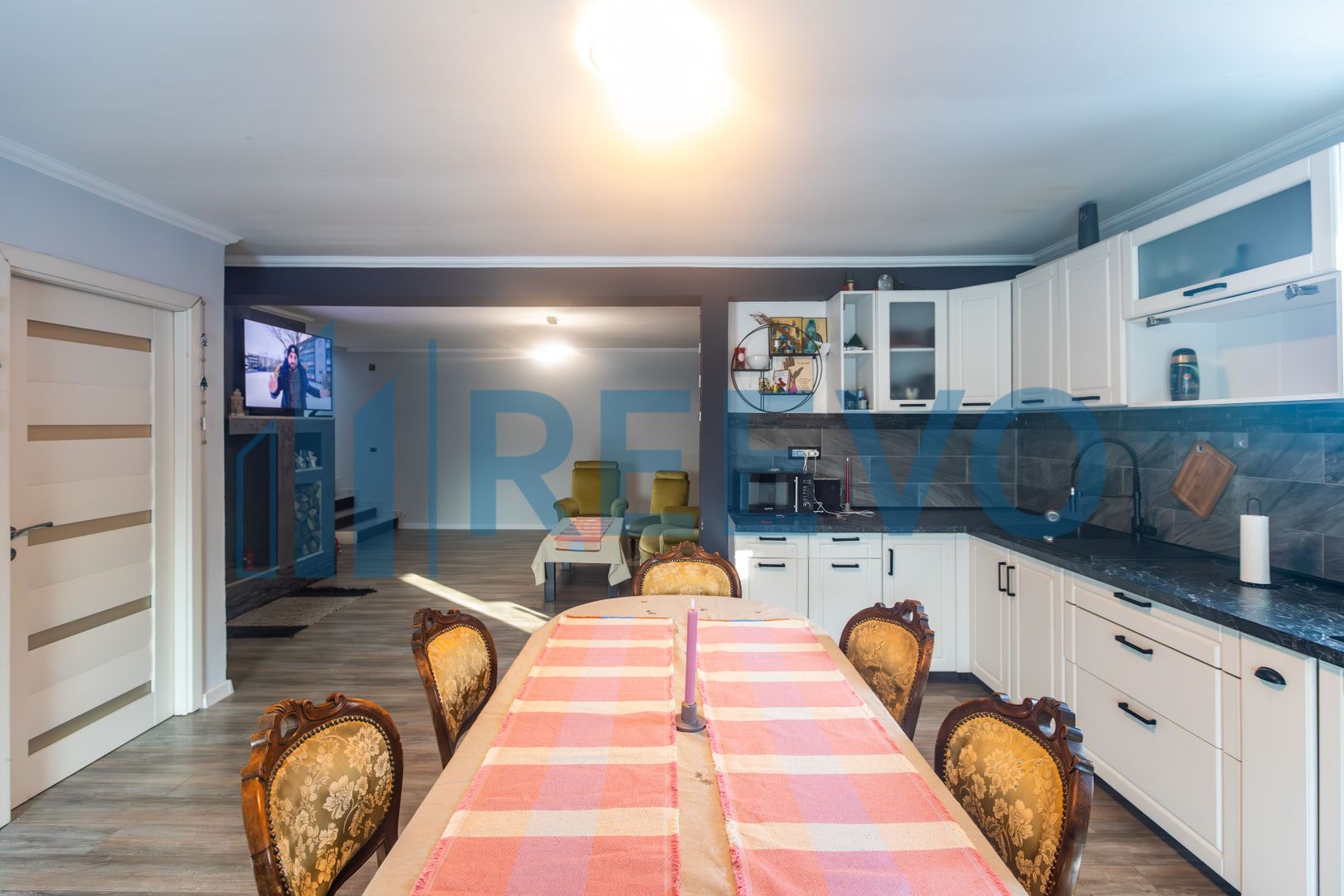 Proprietate cu casa si spatiu comercial+teren 4060 mp Bahna - Poză 24