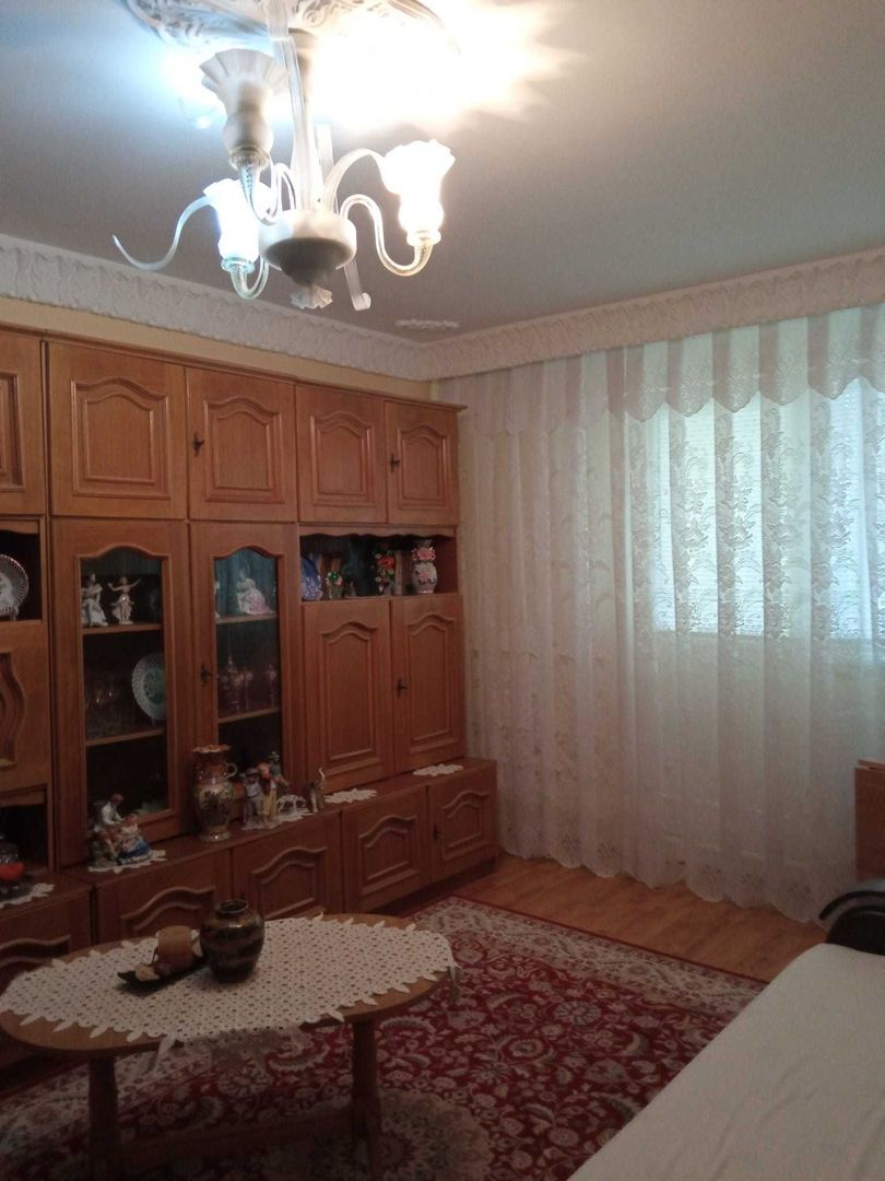 🏡 Apartament decomandat cu 2 camere, complet mobilat și utilat – Micro 18 - Poză 1