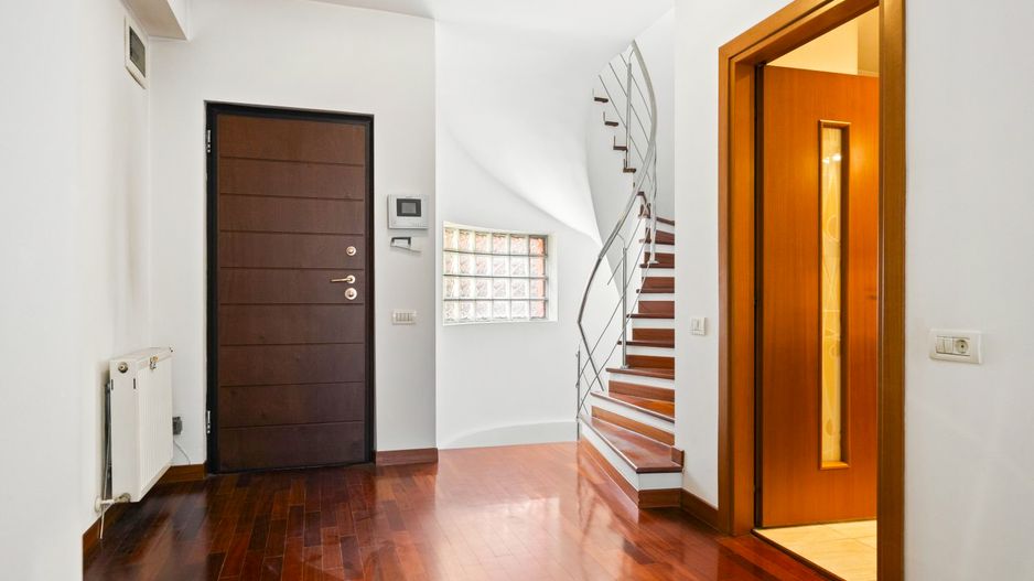 Vila Soseaua Nordului | Gradina | Garaj - Poză 7