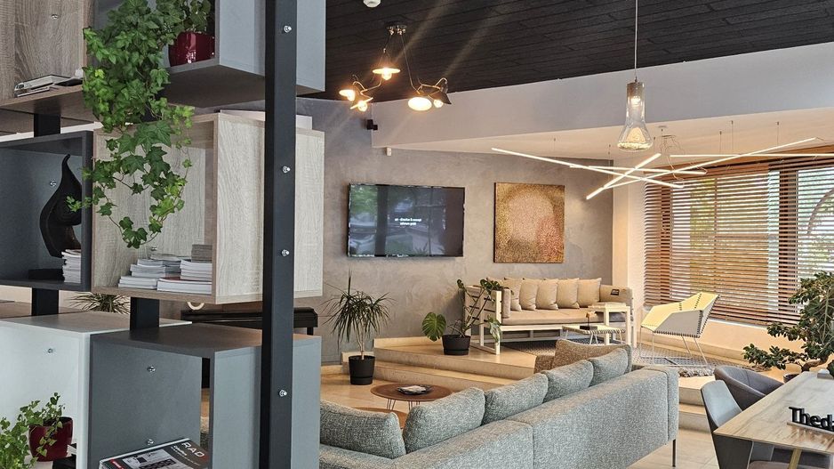 Spațiul deosebit pentru , showroom,  reprezentanță,  office - Poză 3