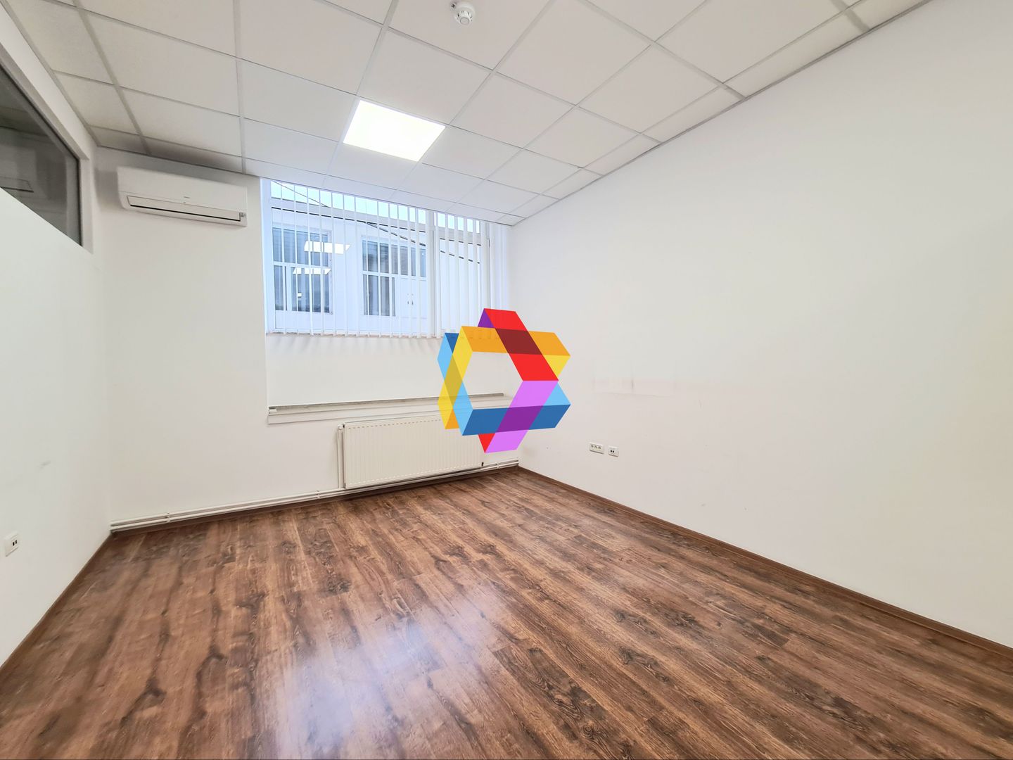 Spatiu birouri de închiriat Brasov - 220 mp # spatii-comerciale-brasov.ro - Poză 11