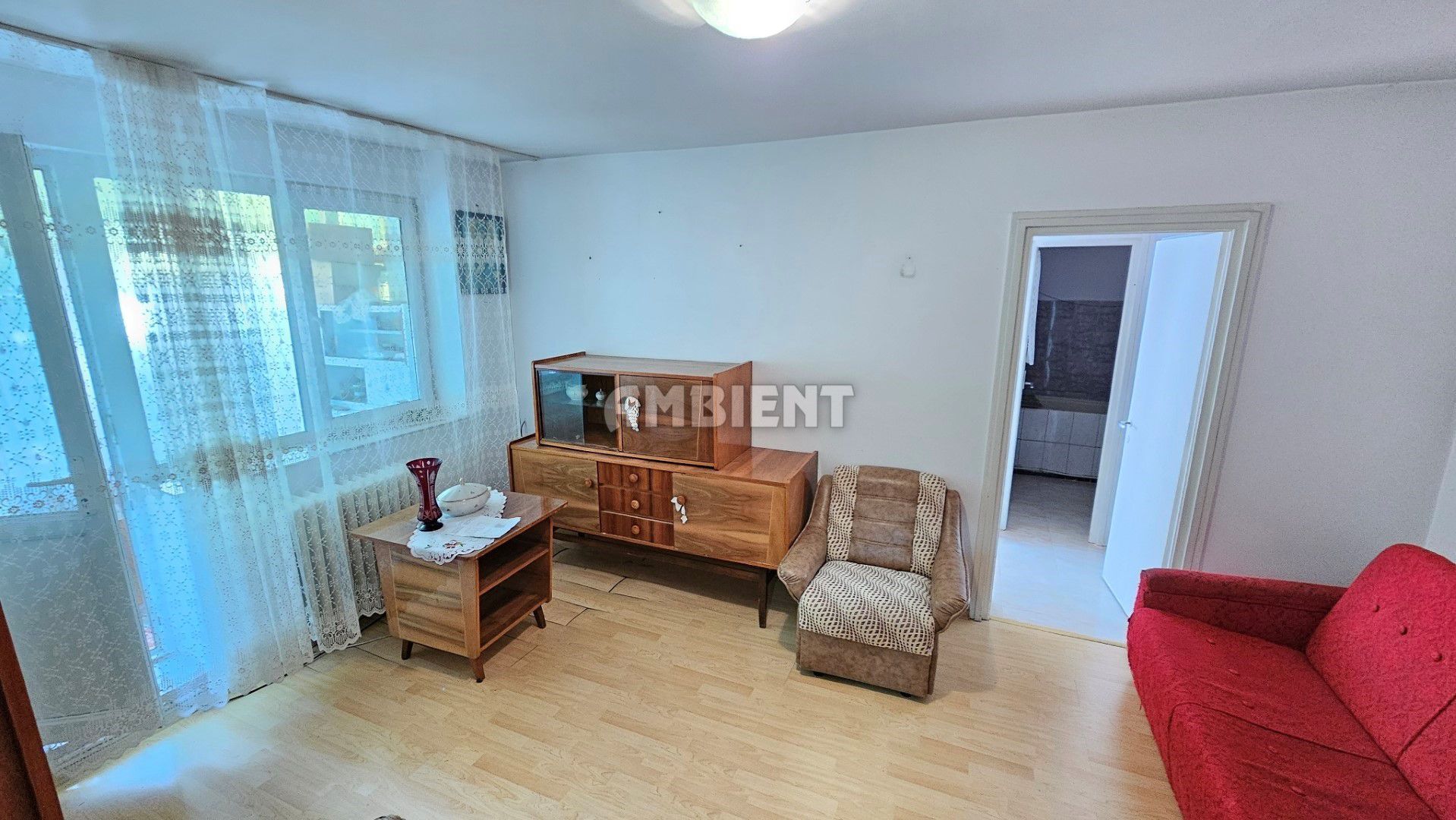 Apartament 3 camere, etaj 3, zona DONICI; - Poză 1