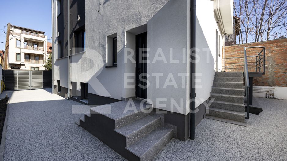 Vânzare, casă, 8 camere, zona 1 Mai, București - Poză 56