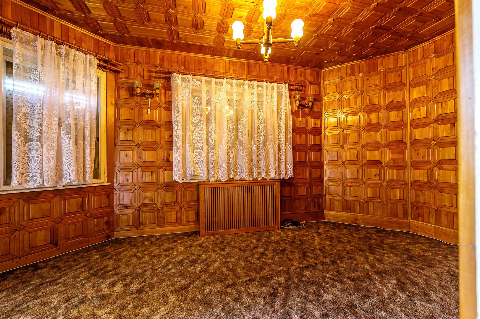 Casă frumoasă la Săvârșin - Poză 2