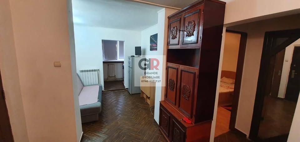 Str. Podgoriilor Garsoniera 40 mp parter - de inchiriat - Poză 2