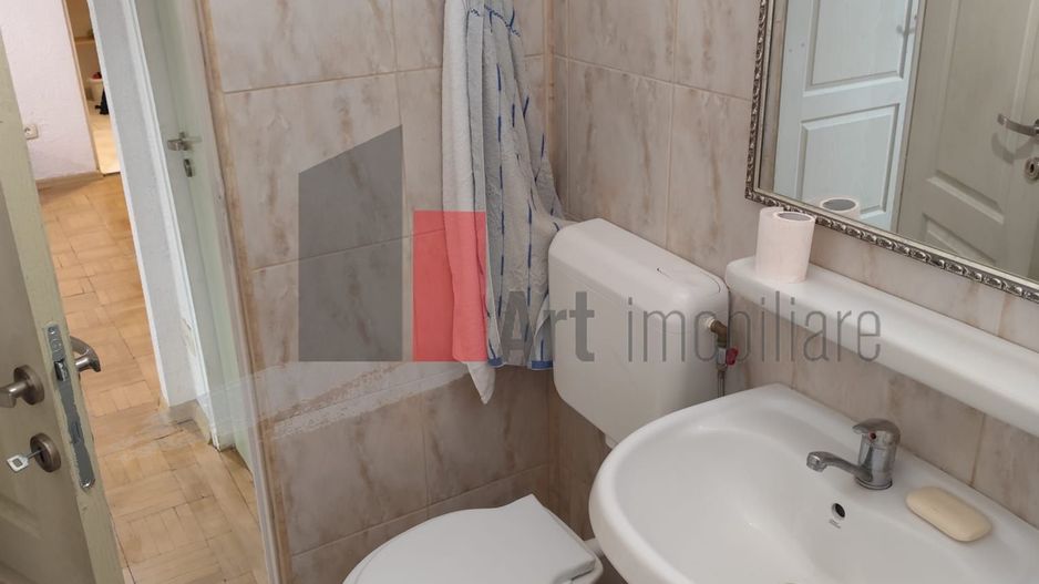 Apartament de vanzare cu 2 camere in zona Pajura. - Poză 6