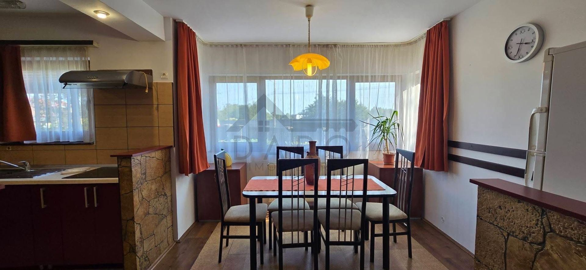 Vand casa unifamiliara in Sângeorgiu de Mures - Poză 1