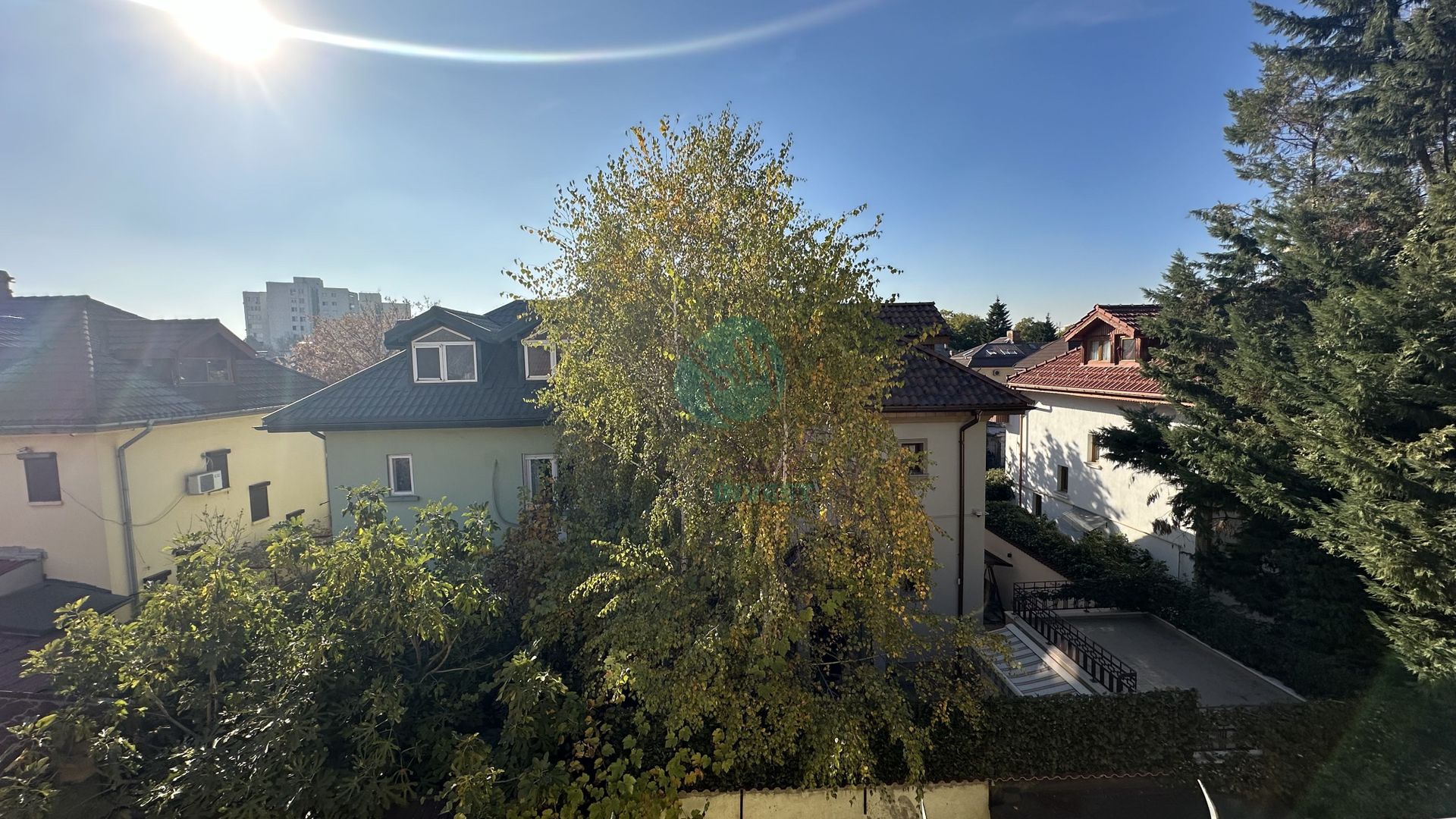 Vila boema in VATRA LUMINOASA - Poză 13