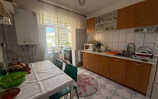 Vanzare Rapida! 3 camere Decomandat, Cug, Biserica Alba - Poză 3