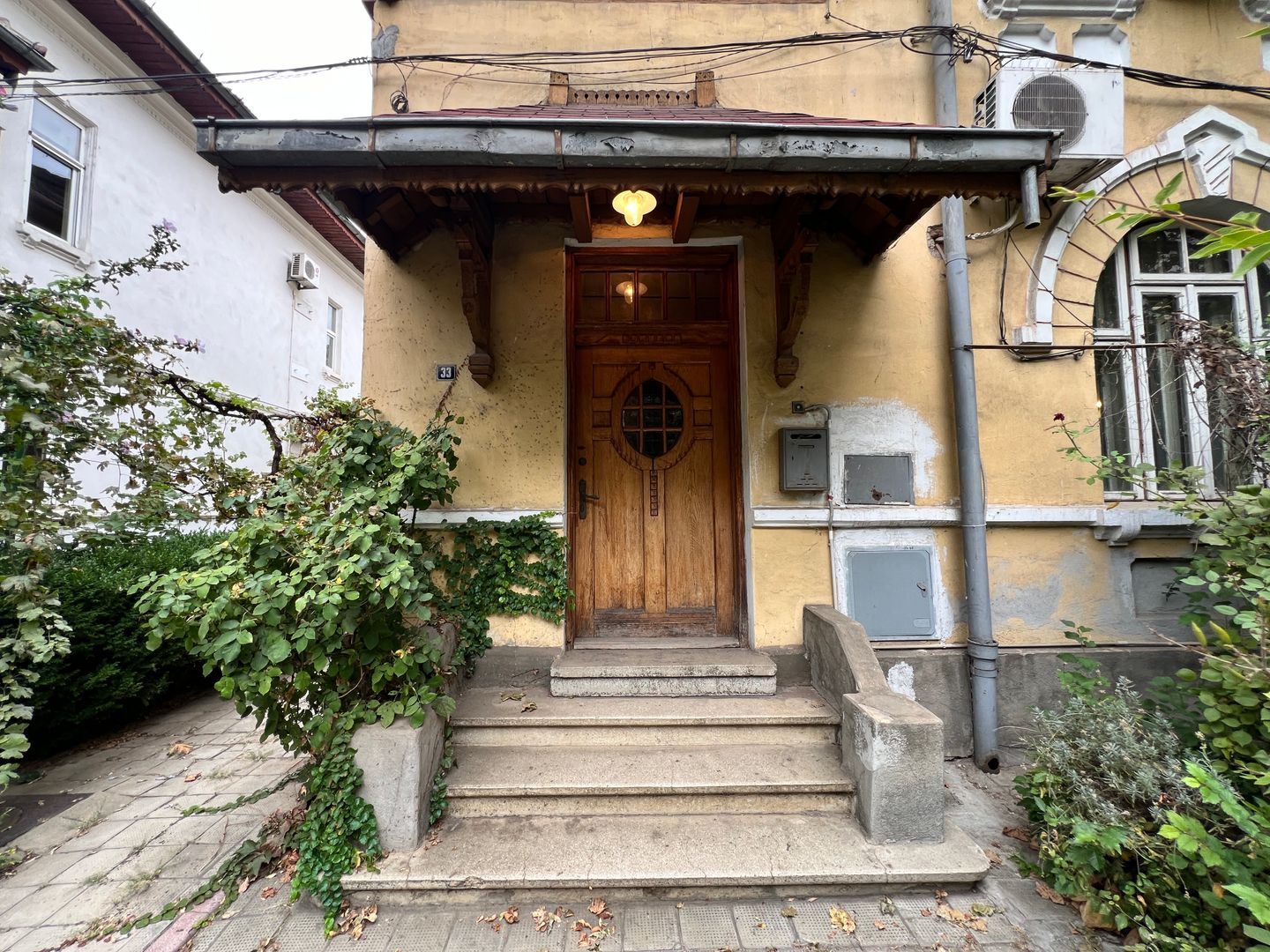 Casă interbelică de închiriat – Str. Barbu Văcărescu nr. 33 - Poză 4