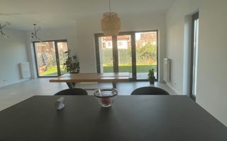 VILA NOUA SI MODERNA CU 5 CAMERE LA INCHIRIERE IN OTOPENI - Poză 10