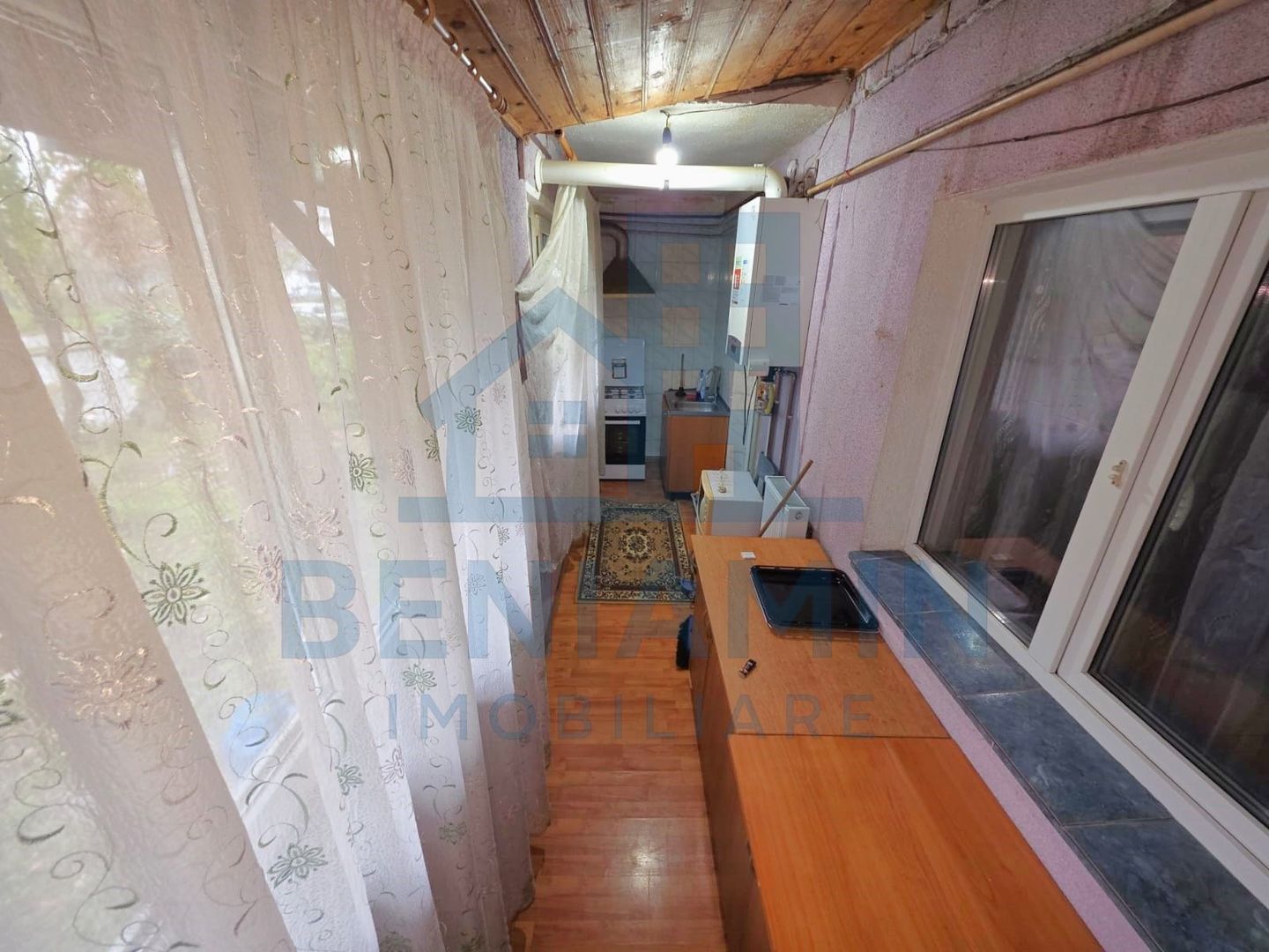 Apartament de inchiriat 2 camere decomandat parter Cornitoiu - Poză 12