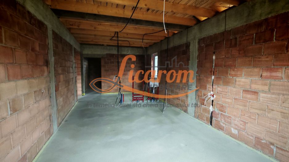 Casa la cheie in CRISTIAN pe Parter, zona de vile,270.000 euro - Poză 16