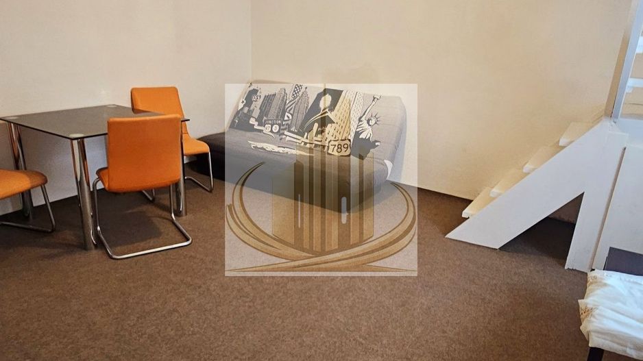 Apartament cu 2 camere de vânzare  la casa in curte comuna - Poză 3