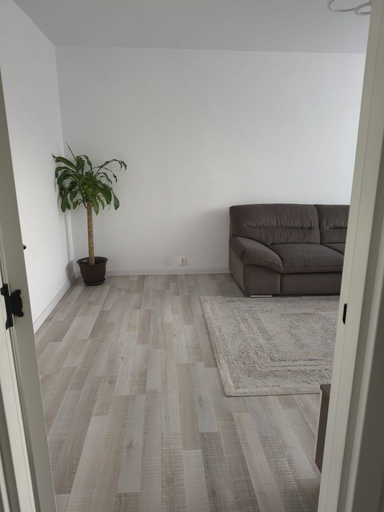 Apartament 4 camere renovat in bloc anvelopat Drumul Taberei - Poză 3