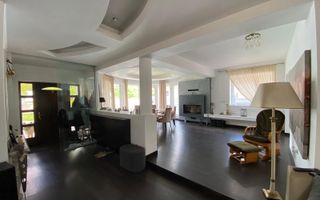 PRET REDUS!!! Vila de lux, P+E+M, piscina, 7 minute de centru Bistritei - Poză 6