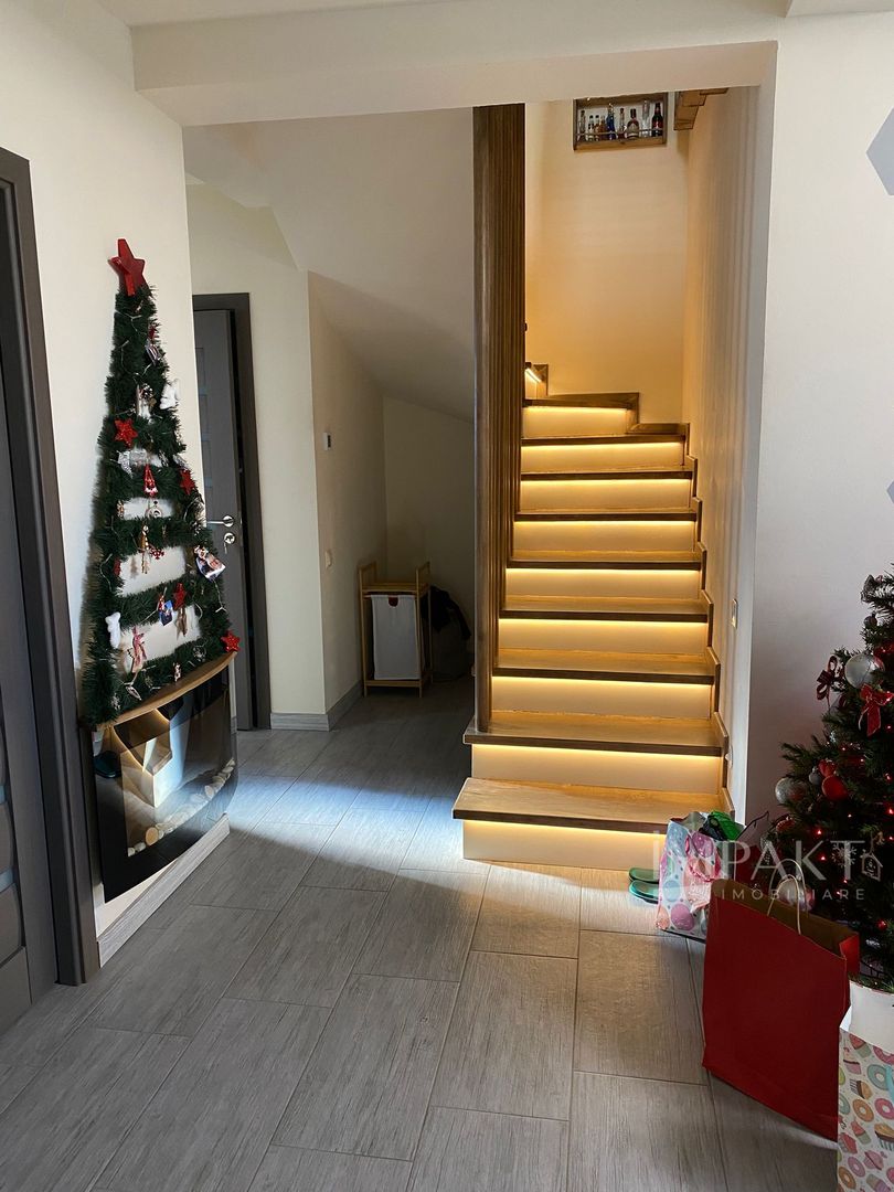 Duplex cu 4 Dormitoare | Incalzire Pardoseala | 3 Bai | Intrare Dezmir - Poză 10