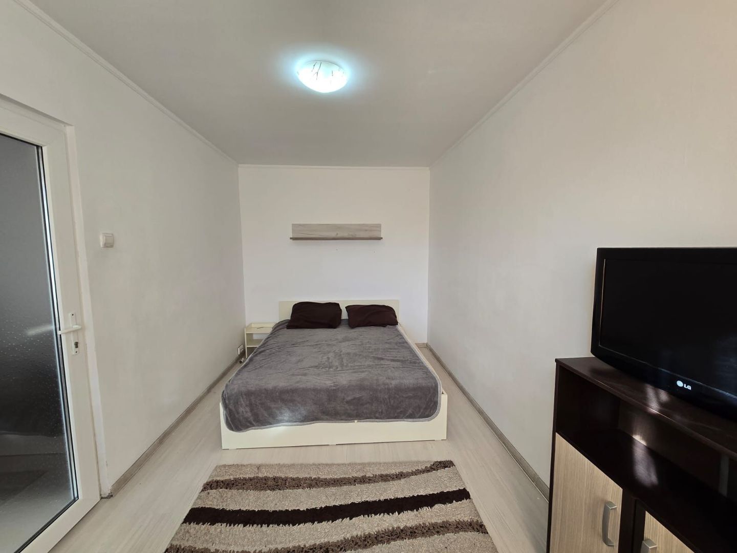 TOMIS NORS - CIRESICA | 2 camere | gaz | balcon | de inchiriat - Poză 6