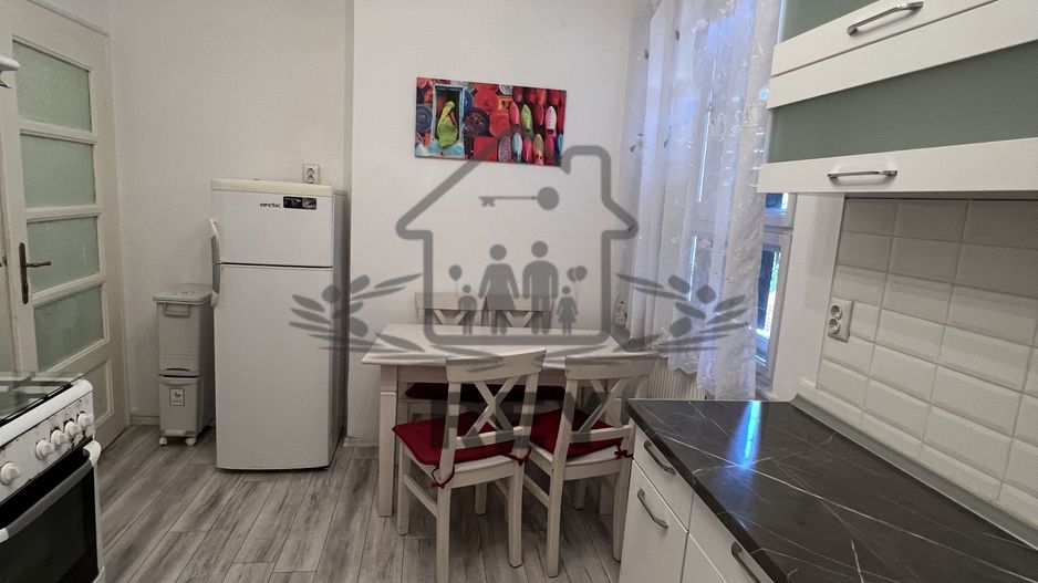 De Închiriat Apartament 3 camere pretabil 3 studenți sau o familie - Poză 2