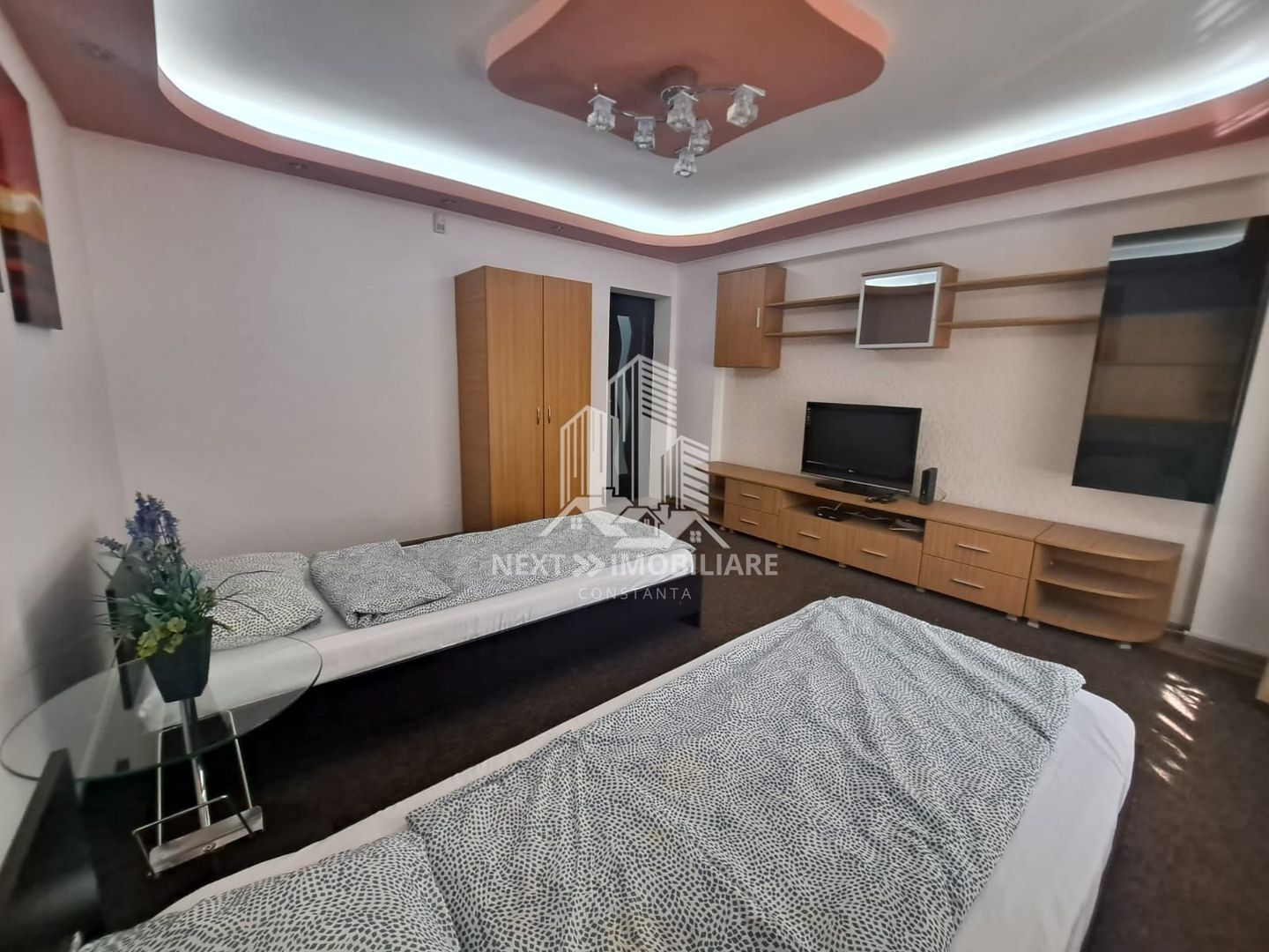Casa 5 Camere Mangalia,  P+1, curte, loc de parcare - Poză 1