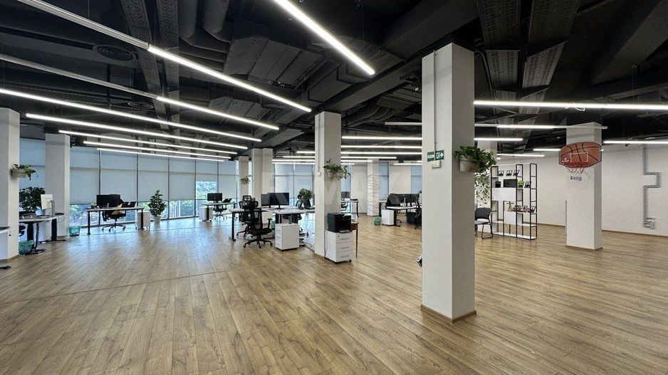 Chirie Spații de Birou 420 m2.și 300m²   sectorul Rîșcani. - Poză 6