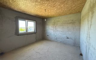 Casă individuală cu garaj și 700 teren Chinteni - Poză 5