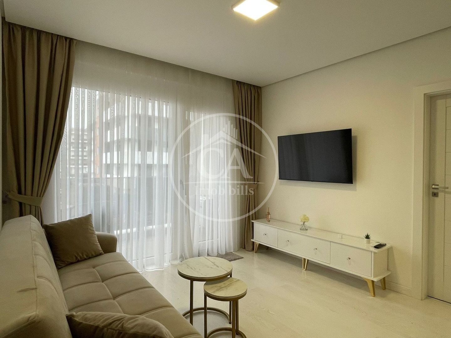 Apartament de închiriat cu 2 camere LUX  în WEST RESIDENCE, Oradea - Poză 5