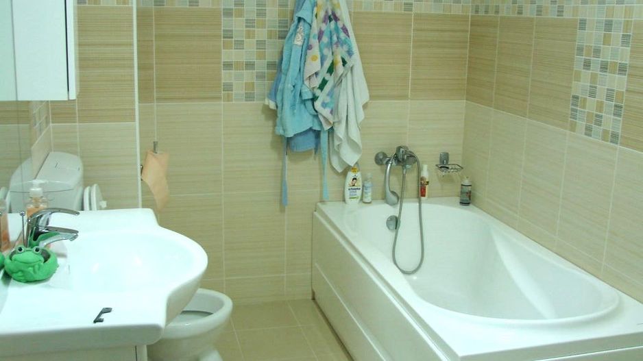 Vanzare vila individuala | 6 camere | Otopeni | Panouri solare - Poză 8