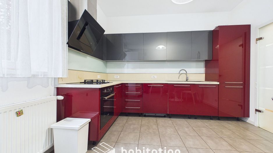 Confort de casă, spațiu generos – apartament premium în Dumbrăvița - Poză 8